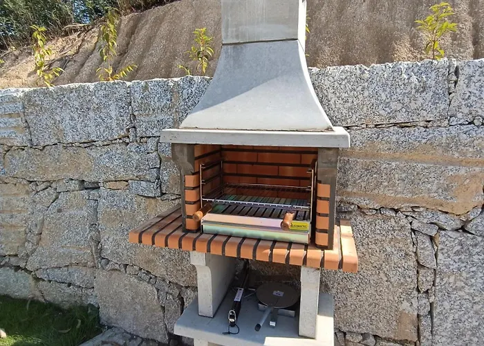 Quinta Da Resteva Chale Boavista בית נופש Louredo (Braga)